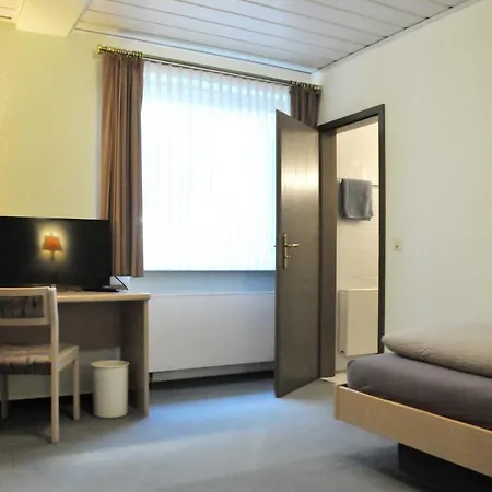 Garni Haus Dornheim Otel 3*
